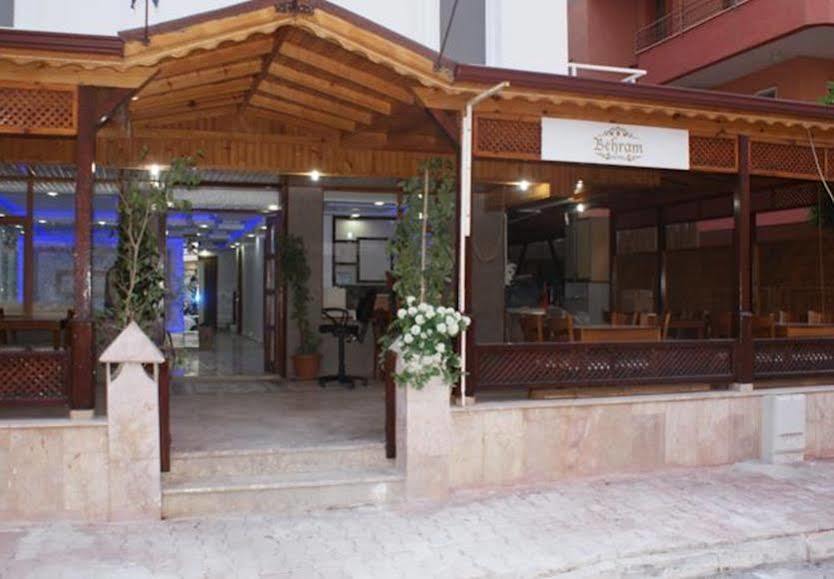 Behram Hotel Antalia Esterno foto